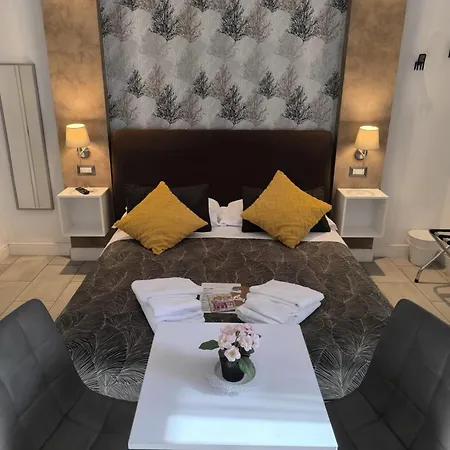 Πανσιόν Castel Sant' Angelo - Vatican - Center - Direct Bus Stop To And From Fiumicino 4*