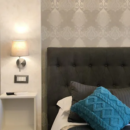 Πανσιόν Castel Sant' Angelo - Vatican - Center - Direct Bus Stop To And From Fiumicino