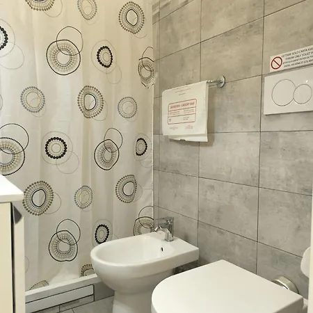 Castel Sant' Angelo - Vatican - Center - Direct Bus Stop To And From Fiumicino Πανσιόν Ρώμη